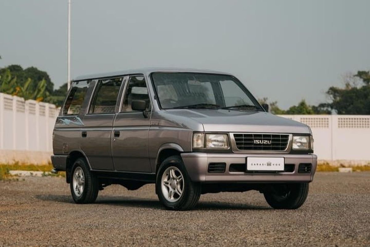 Mengapa Isuzu Panther Kotak Menjadi Referensi Mobil Keluarga yang Tahan Lama