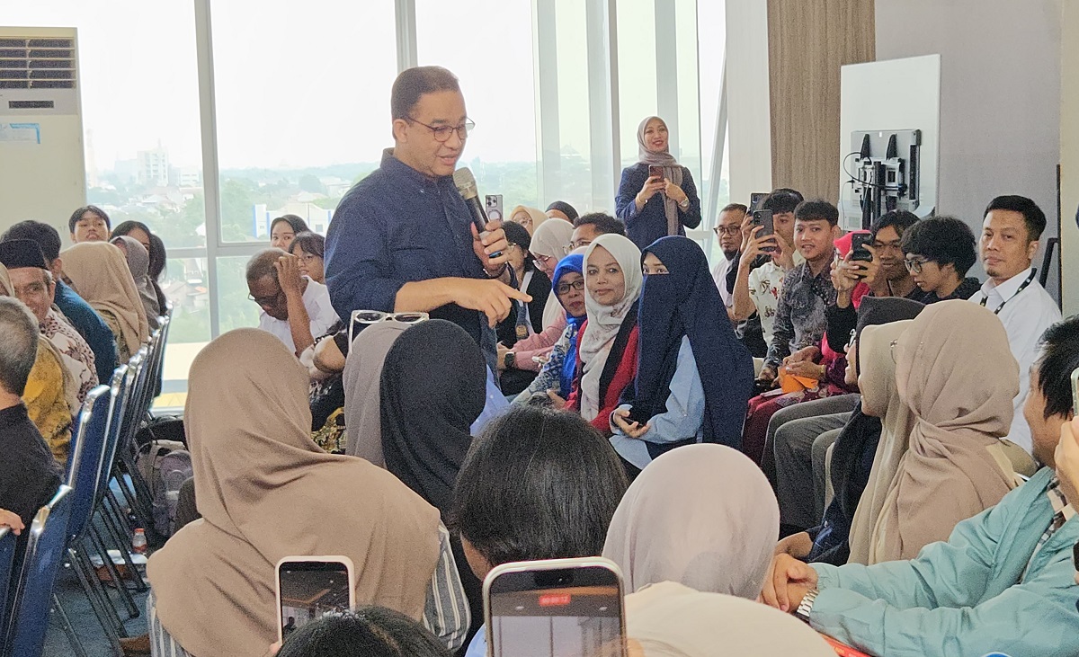 Anies Baswedan Ajak Menjaga Jiwa Pendidikan: Guru Tetap Menjadi Pilar Utama di Tengah Revolusi Kecerdasan Buatan AI